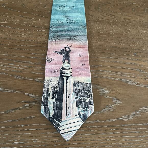 King Kong Silk Necktie 1992 RKO Pictures 60" x 4" American Film Classics Movie - Picture 2 of 7